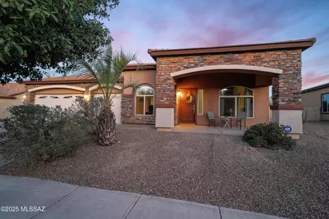 169 W Calle Las Tunas, Sahuarita, AZ 85629
