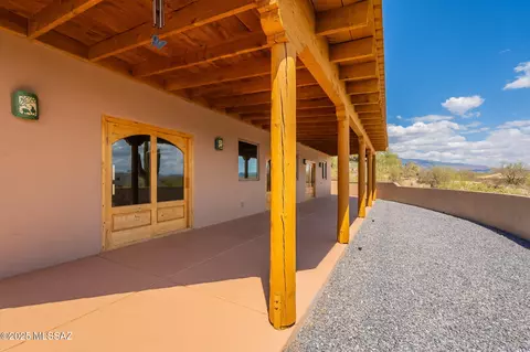 Exterior - 12101 E Thunderhead Ranch Rd, Tucson, AZ 85747 photo 5 of 11