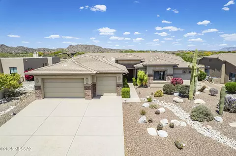 692 W Bright Canyon Dr, Oro Valley, AZ 85755