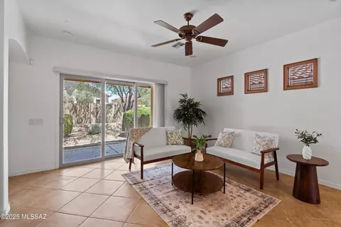472 W Calle Sedillo, Sahuarita, AZ 85629