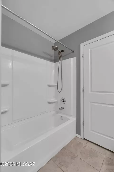 Bath - 14241 E Bolster Dr, Vail, AZ 85641 photo 5 of 5