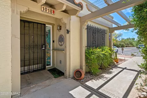 1018 Cll De La Temporada, Green Valley, AZ 85614