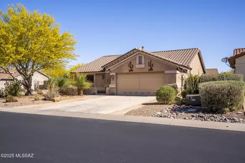 2177 E Apache Springs Ln, Green Valley, AZ 85614