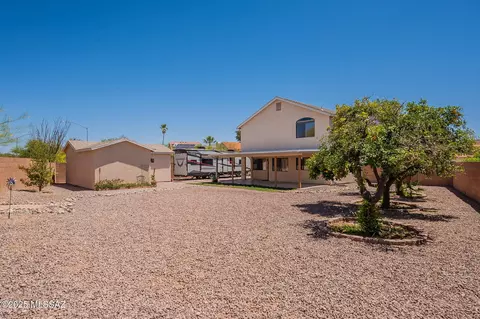 Exterior - 9531 E Lochnay Ln, Tucson, AZ 85747 photo 5 of 6