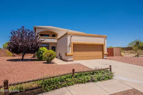 9531 E Lochnay Ln, Tucson, AZ 85747