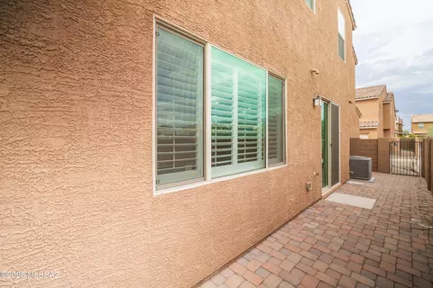 Exterior - 1126 E Cairn St, Tucson, AZ 85719 photo 4 of 4