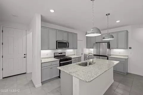 Other - 1126 E Cairn St, Tucson, AZ 85719 photo 3 of 15