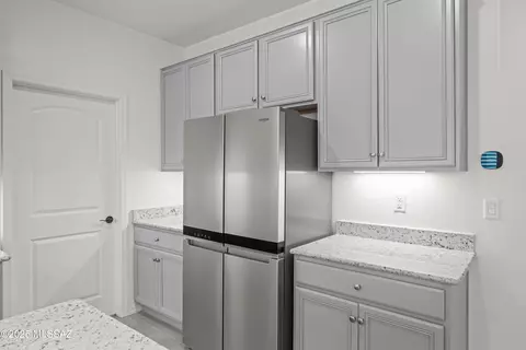 Kitchen - 1126 E Cairn St, Tucson, AZ 85719 photo 2 of 3
