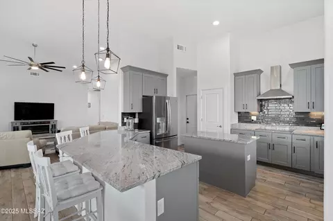 Kitchen - 3337 E Wet Sand Pl, Vail, AZ 85641 photo 3 of 6