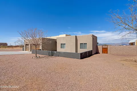 Exterior - 3337 E Wet Sand Pl, Vail, AZ 85641 photo 3 of 10