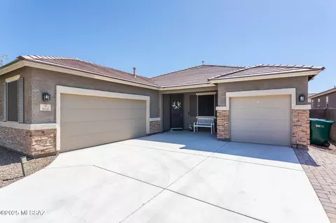 8040 N Desert Gum Dr, Tucson, AZ 85741