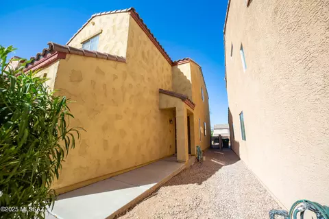14333 S Camino Vallado, Sahuarita, AZ 85629