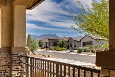 2559 E Wrightson View Dr, Green Valley, AZ 85614 photo 5