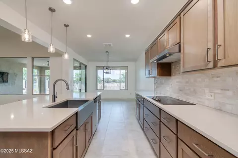 2559 E Wrightson View Dr, Green Valley, AZ 85614 photo 17
