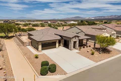 2559 E Wrightson View Dr, Green Valley, AZ 85614 photo 2