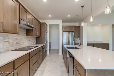 2559 E Wrightson View Dr, Green Valley, AZ 85614 photo 16