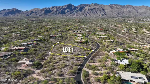 4855 N Via De La Granja, Tucson, AZ 85718