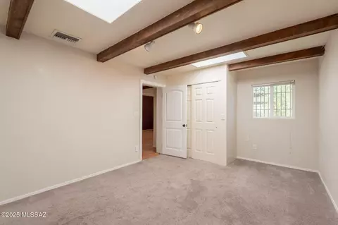 Bedroom - 915 E Hampton St, Tucson, AZ 85719 photo 1 of 6