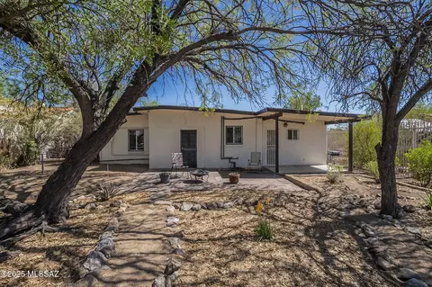 Exterior - 915 E Hampton St, Tucson, AZ 85719 photo 6 of 8