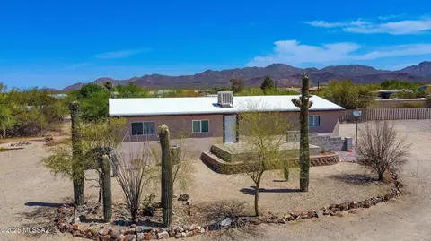 9796 W Calle Cibeque, Tucson, AZ 85735