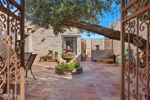 4100 N Cactus Blvd, Tucson, AZ 85716