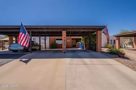 413 N Calle Del Diablo, Green Valley, AZ 85614