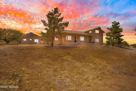 6596 E Renegade Trl, Hereford, AZ 85615