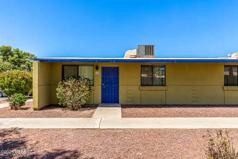 350 N Silverbell Rd #16, Tucson, AZ 85745