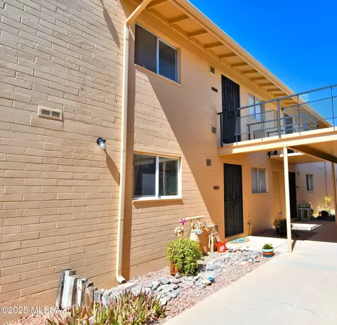 1745 S Jones Blvd #K207, Tucson, AZ 85713