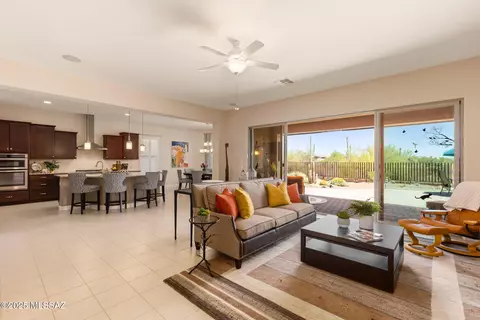 6719 W Kaibab Trl, Marana, AZ 85658