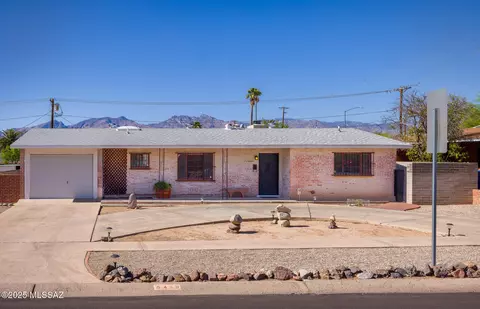 5449 E Rosewood St, Tucson, AZ 85711