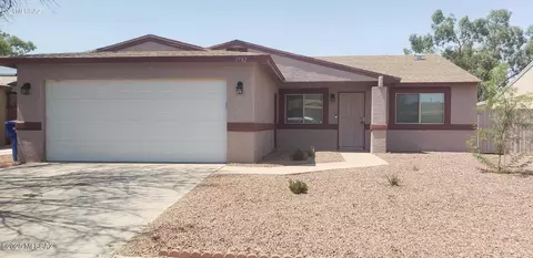 1732 W Pineriver Pl, Tucson, AZ 85746
