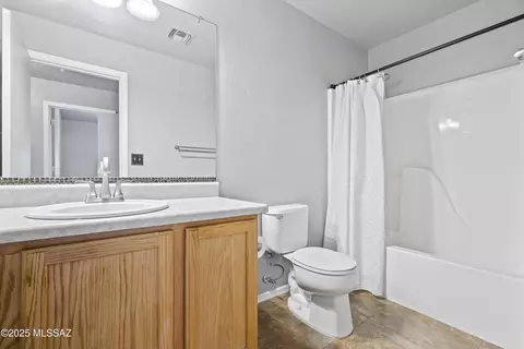 Bath - 8807 S Desert Rainbow Dr, Tucson, AZ 85747 photo 3 of 3