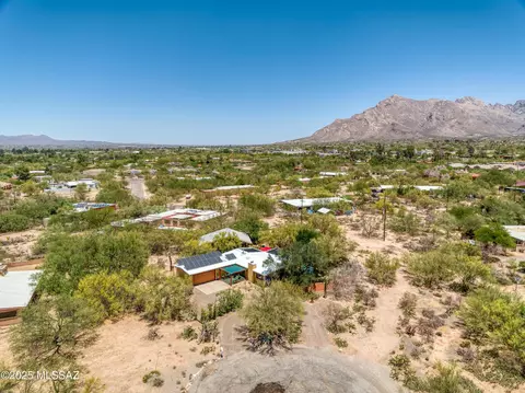 6782 N Los Arboles Cir, Tucson, AZ 85704