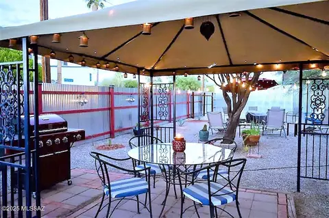 966 N Richey Blvd, Tucson, AZ 85716