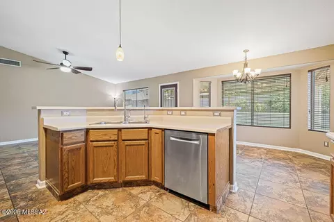 7925 S Danforth Ave, Tucson, AZ 85747 photo 5