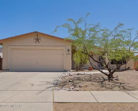 7925 S Danforth Ave, Tucson, AZ 85747