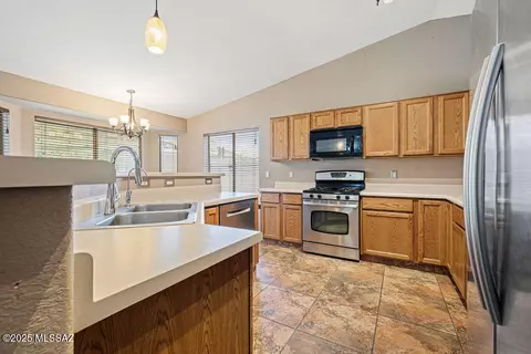 7925 S Danforth Ave, Tucson, AZ 85747 photo 3