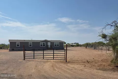 17641 W Bacabi Rd, Marana, AZ 85653
