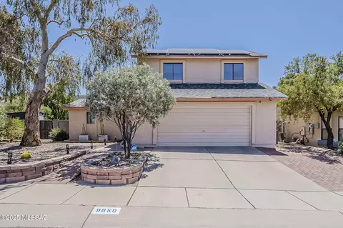 9650 N Gyor Pl, Tucson, AZ 85742