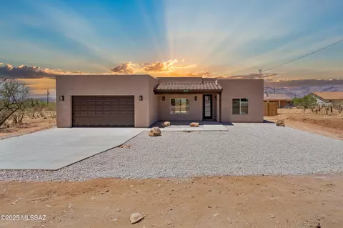 1814 Cajeme Ct, Rio Rico, AZ 85648