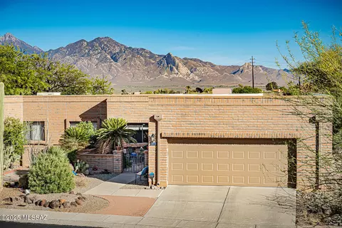 3655 S Camino Del Onice, Green Valley, AZ 85622