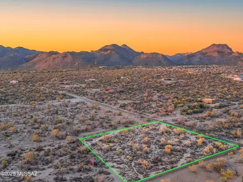 13275 N Sandra Rd, Marana, AZ 85658