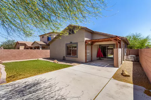 Exterior - 4099 E Shadow Branch Dr, Tucson, AZ 85756 photo 3 of 5