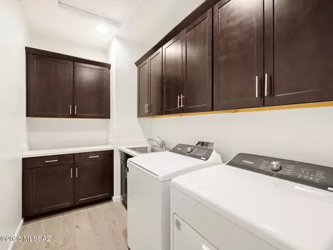 7891 S Walnutview Dr, Tucson, AZ 85757