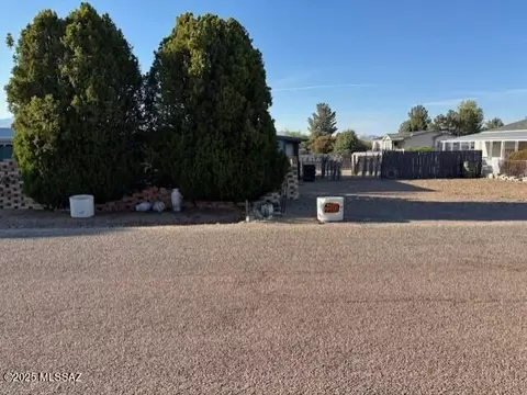 3176 W Robin Rd, Benson, AZ 85602 photo 2