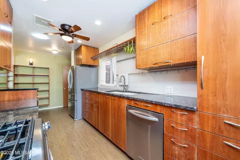 Kitchen - 3225 Elida St, Tucson, AZ 85716 photo 2 of 4