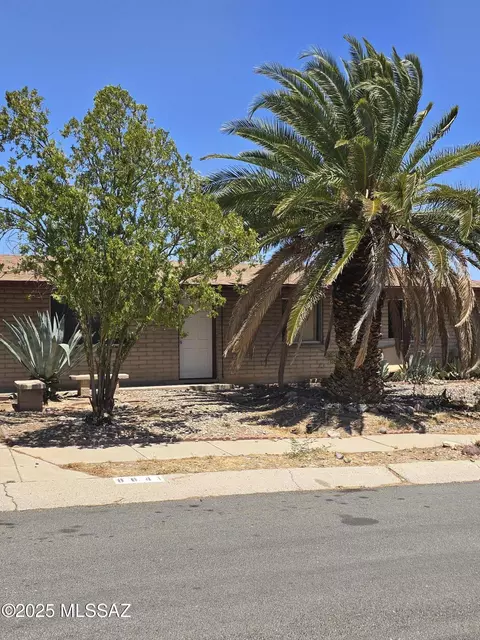 8641 E Desert Aire St, Tucson, AZ 85730