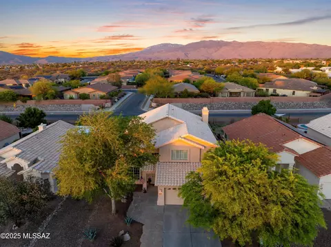 View/Area - 9880 E Cisco Ct, Tucson, AZ 85748 photo 1 of 5