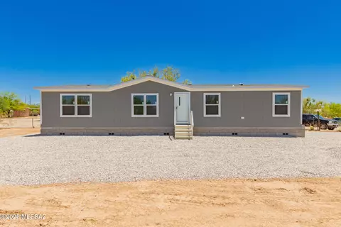 9046 W Bruce St, Tucson, AZ 85735